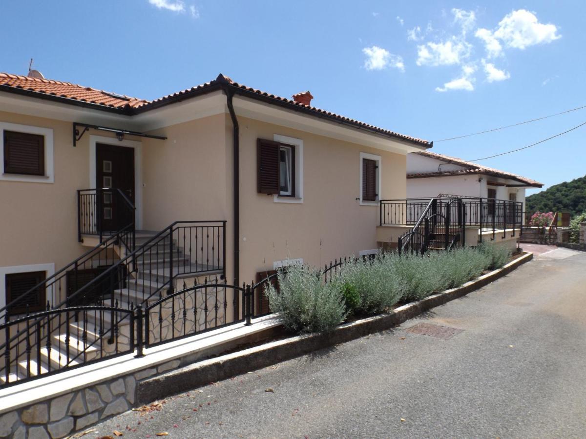 Apartments Villa Elma Мощеницька Драга Екстер'єр фото